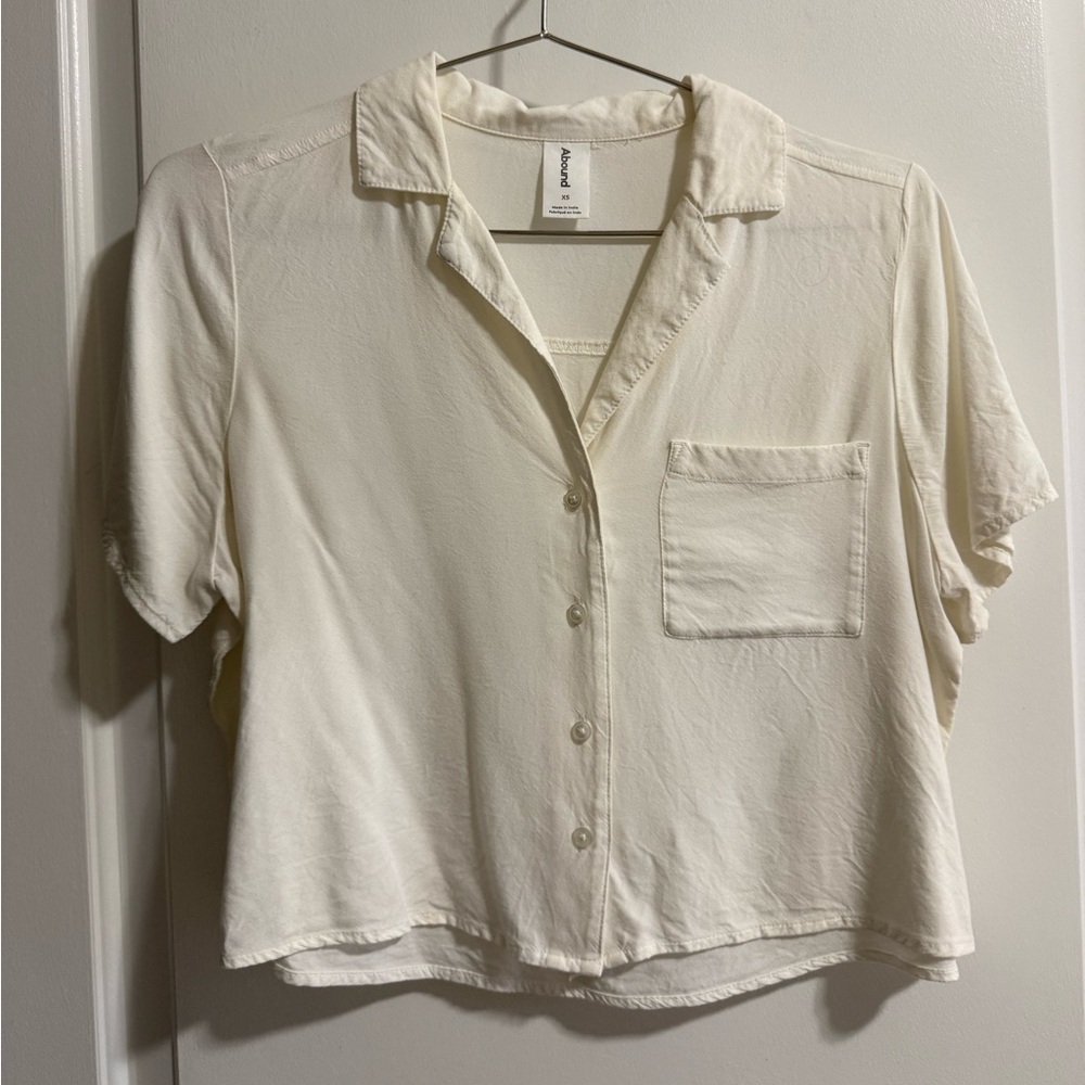 Abound Off-White Button-Down Women's Shirt